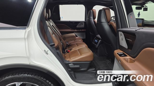 Lincoln Aviator (II) 3.0 Reserve  AWD 2022 — фото 11