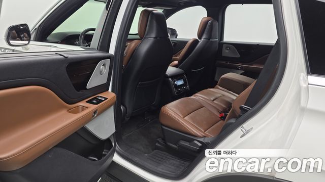 Lincoln Aviator (II) 3.0 Reserve  AWD 2022 — фото 12