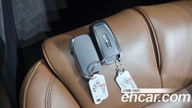 Lincoln Aviator (II) 3.0 Reserve  AWD 2022 — фото 16