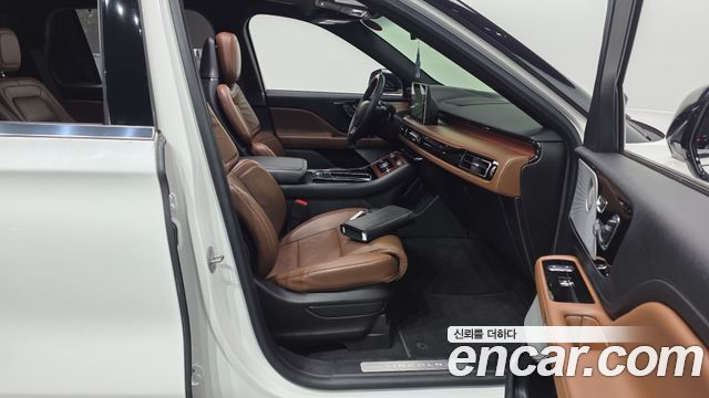 Lincoln Aviator (II) 3.0 Reserve  AWD 2022 — фото 26