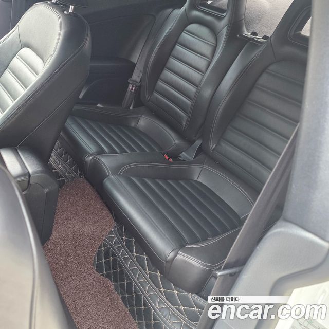 Volkswagen Scirocco 2.0 TDI R-Line 2012 — фото 16