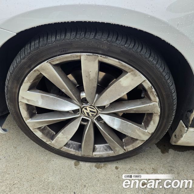 Volkswagen Scirocco 2.0 TDI R-Line 2012 — фото 22
