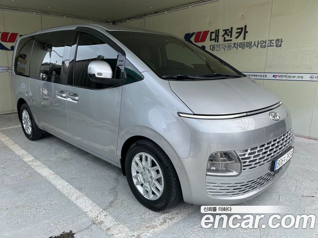 Hyundai Staria Cargo 5-Seater Modern 2022 — фото 1