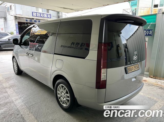 Hyundai Staria Cargo 5-Seater Modern 2022 — фото 2