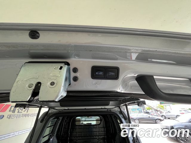 Hyundai Staria Cargo 5-Seater Modern 2022 — фото 8