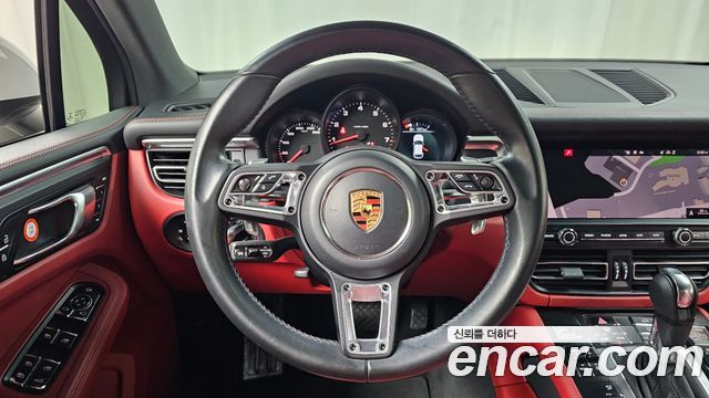 Porsche Macan 2.0 95B 2021 — фото 13