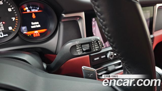 Porsche Macan 2.0 95B 2021 — фото 20