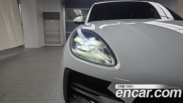 Porsche Macan 2.0 95B 2021 — фото 22
