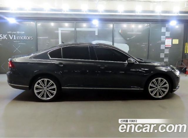 Volkswagen Passat GT (B8) 2.0 TDI 4Motion Prestige 2018 — фото 3