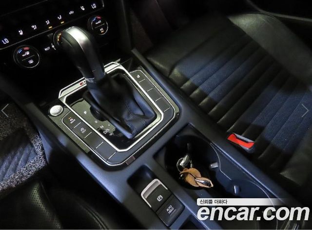 Volkswagen Passat GT (B8) 2.0 TDI 4Motion Prestige 2018 — фото 16