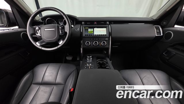 Land Rover Discovery 5 2.0 SD4 SE 2020 — фото 7