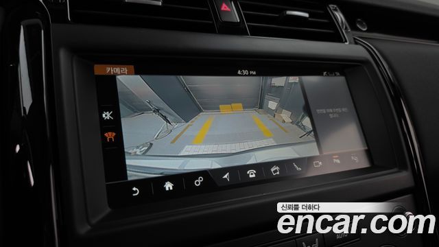 Land Rover Discovery 5 2.0 SD4 SE 2020 — фото 15