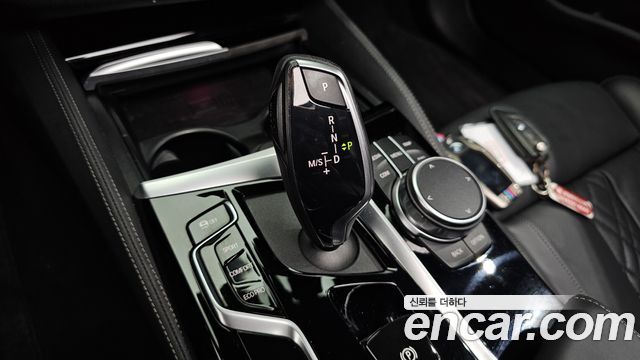 BMW 5 Series (G30) 530i M Sport Package 2023 — фото 9