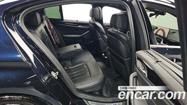BMW 5 Series (G30) 530i M Sport Package 2023 — фото 11