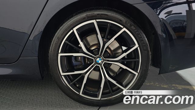 BMW 5 Series (G30) 530i M Sport Package 2023 — фото 21