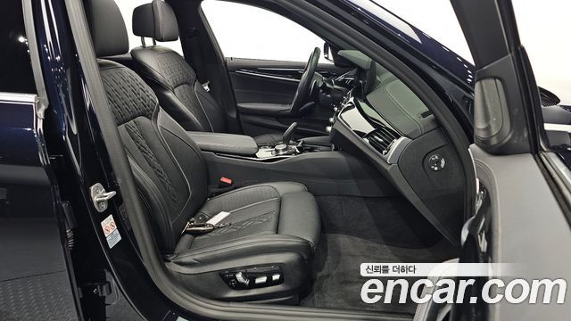 BMW 5 Series (G30) 530i M Sport Package 2023 — фото 26