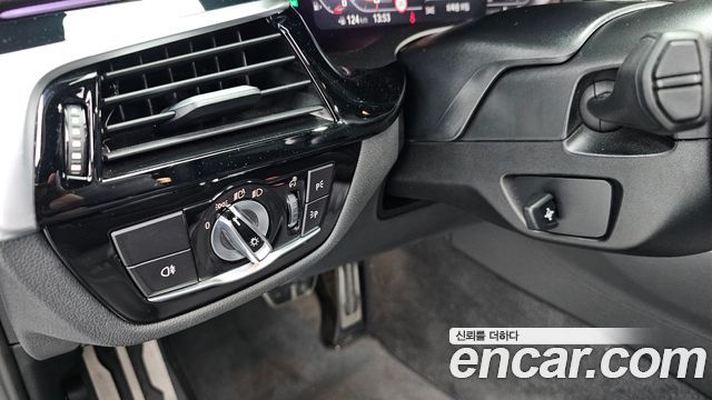 BMW 5 Series (G30) 530i M Sport Package 2023 — фото 27
