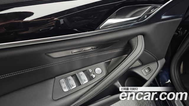 BMW 5 Series (G30) 530i M Sport Package 2023 — фото 29