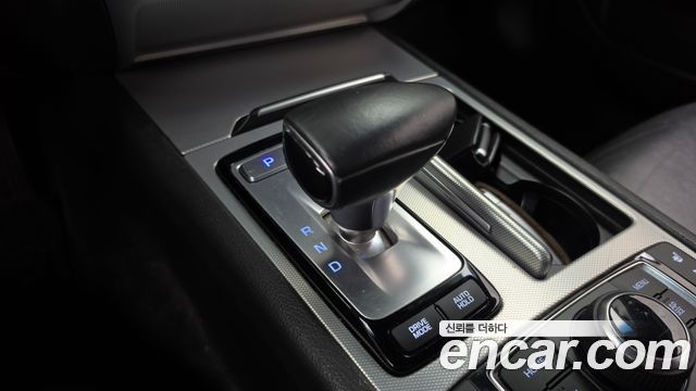 Genesis G80 3.3 GDI Premium Luxury 2017 — фото 9
