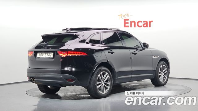 Jaguar F-PACE 20d R-Sport 2017 — фото 2