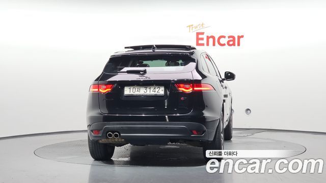 Jaguar F-PACE 20d R-Sport 2017 — фото 4