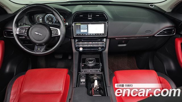 Jaguar F-PACE 20d R-Sport 2017 — фото 7