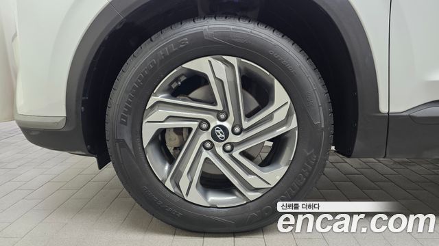 Hyundai Santa Fe Diesel 2.2 4WD Exclusive 2023 — фото 5