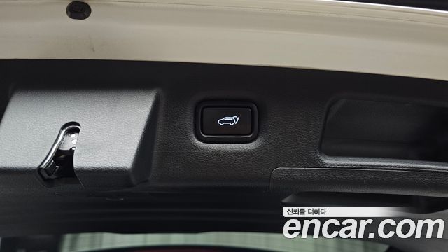 Hyundai Santa Fe Diesel 2.2 4WD Exclusive 2023 — фото 15