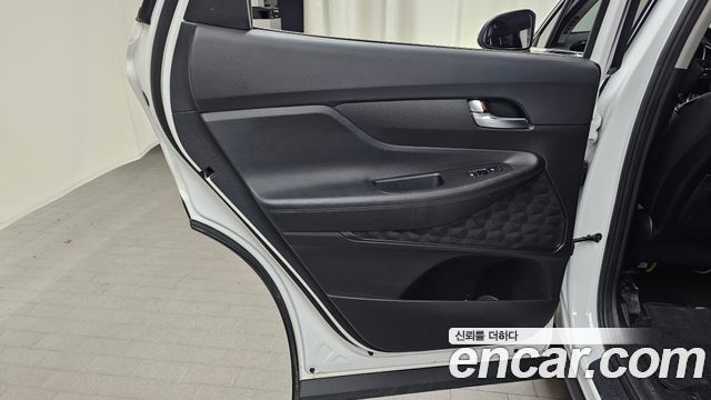 Hyundai Santa Fe Diesel 2.2 4WD Exclusive 2023 — фото 25