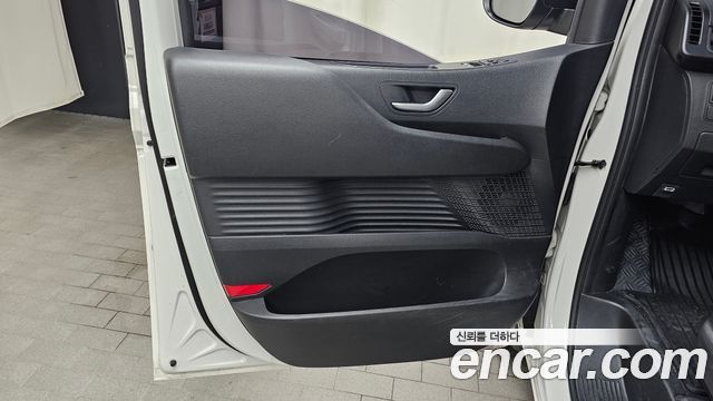 Hyundai Staria Cargo 3-Seater Smart 2022 — фото 24