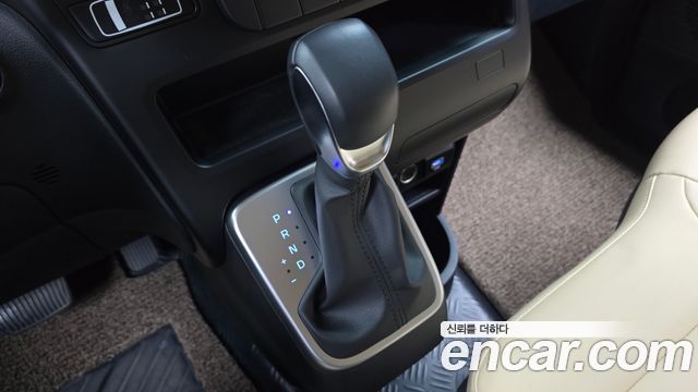 Hyundai Staria L3.5 Tourer 9-Seater Modern 2025 — фото 9