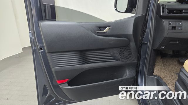Hyundai Staria L3.5 Tourer 9-Seater Modern 2025 — фото 24