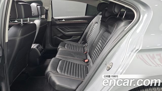 Volkswagen Passat GT (B8) 2.0 TDI 4Motion Prestige 2022 — фото 12