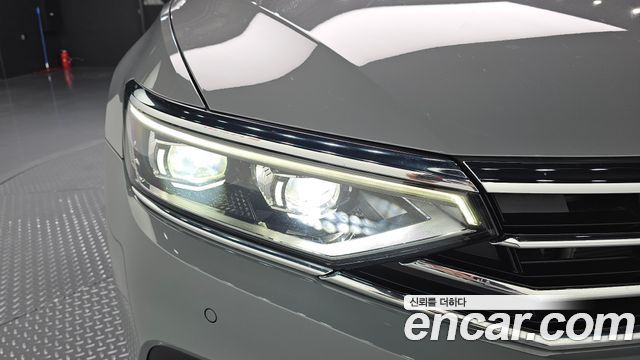 Volkswagen Passat GT (B8) 2.0 TDI 4Motion Prestige 2022 — фото 22