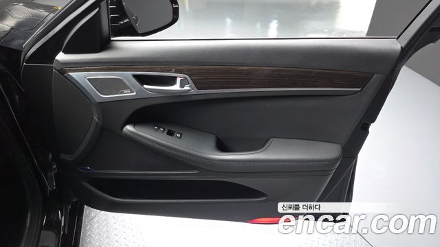 Genesis G80 3.3 GDI Premium Luxury 2017 — фото 24