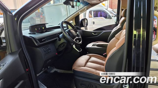 Hyundai Staria L3.5 Tourer 9-Seater Modern 2023 — фото 5