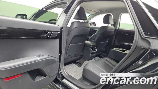 Hyundai Grandeur (GN7) 2,5 Gasoline 2WD Exclusive 2023 — фото 11