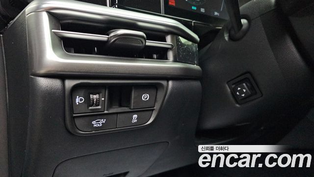 Hyundai Grandeur (GN7) 2,5 Gasoline 2WD Exclusive 2023 — фото 13