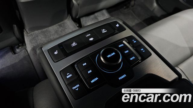 Genesis G80 3.3 GDI AWD Prestige 2018 — фото 17