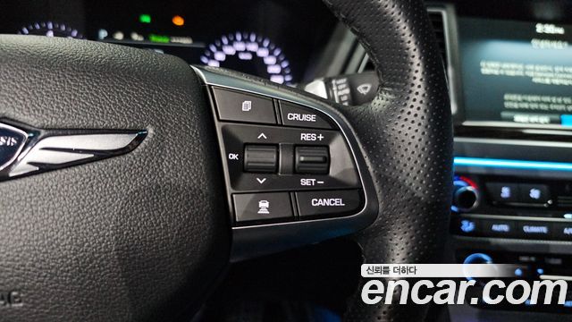Genesis G80 3.3 GDI AWD Prestige 2018 — фото 30