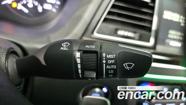 Genesis G80 3.3 GDI AWD Prestige 2018 — фото 32