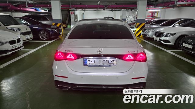 Mercedes-Benz E-Class (W214) E300 4MATIC AMG Line 2024 — фото 2