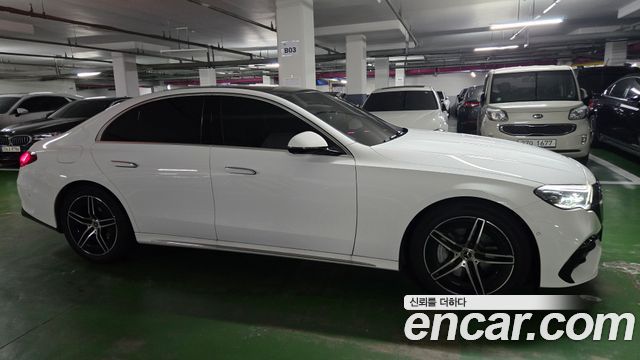 Mercedes-Benz E-Class (W214) E300 4MATIC AMG Line 2024 — фото 4