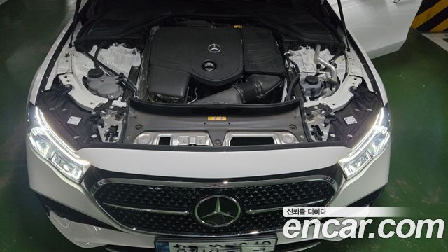 Mercedes-Benz E-Class (W214) E300 4MATIC AMG Line 2024 — фото 6