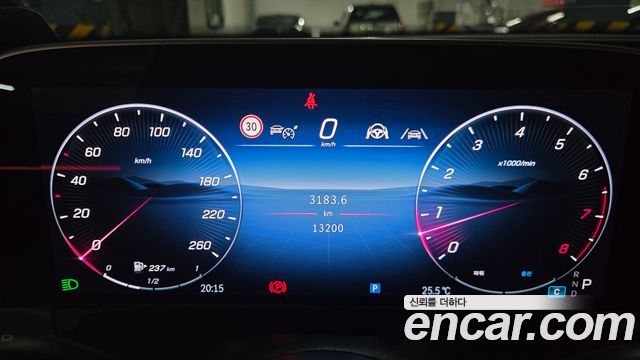 Mercedes-Benz E-Class (W214) E300 4MATIC AMG Line 2024 — фото 8
