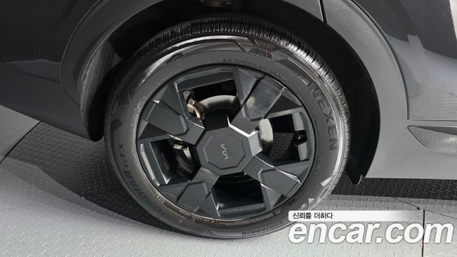 Kia Sportage (V) Gasoline 1.6 Turbo 2WD Signature X Line 2025 — фото 5
