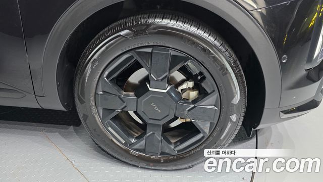 Kia Sportage (V) Gasoline 1.6 Turbo 2WD Signature X Line 2025 — фото 21