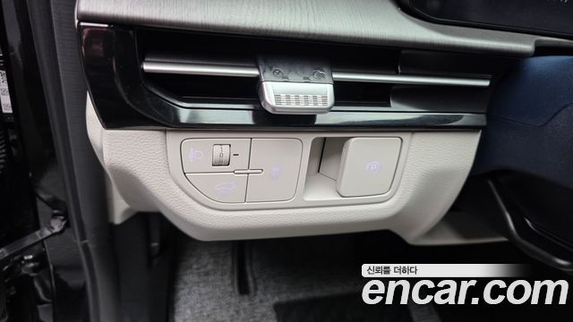 Kia Sportage (V) Gasoline 1.6 Turbo 2WD Signature X Line 2025 — фото 31
