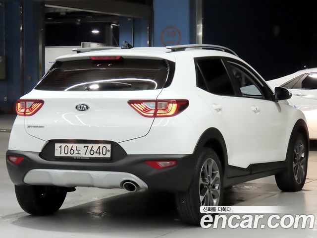 Kia Stonic 1.4 Trendy 2019 — фото 4