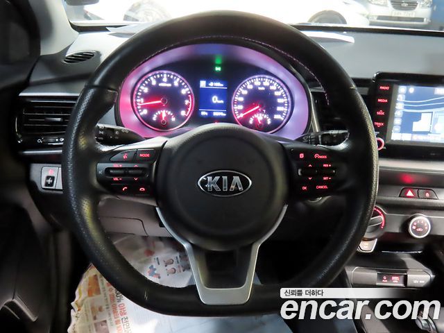 Kia Stonic 1.4 Trendy 2019 — фото 10